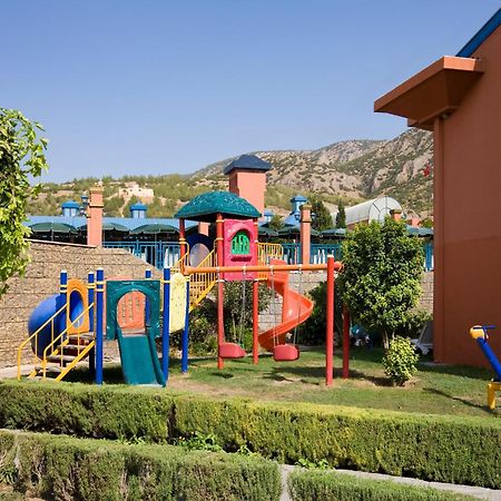 Spa Hotel Colossae Thermal Karahayit  Exterior photo Playground at the hotel
