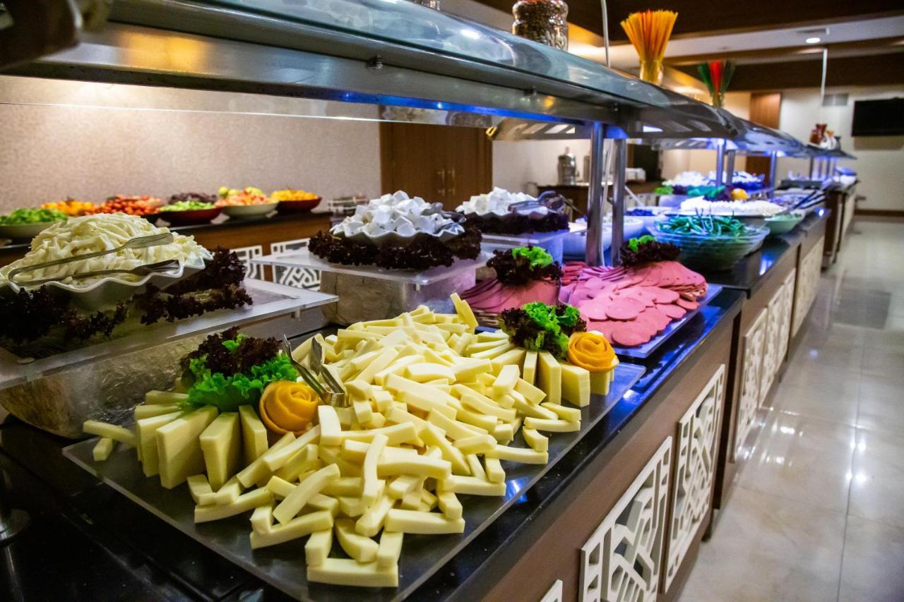 Spa Hotel Colossae Thermal Karahayit  Exterior photo A cheese display at a buffet