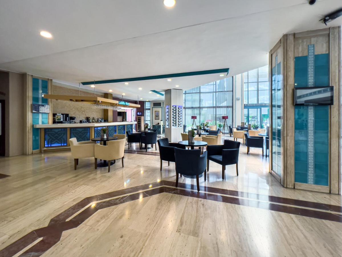 Spa Hotel Colossae Thermal Karahayit  Exterior photo The lobby of the hotel
