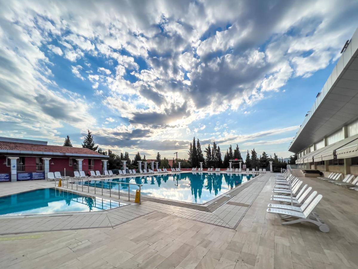 Spa Hotel Colossae Thermal Karahayit  Exterior photo The swimming pool at the complex