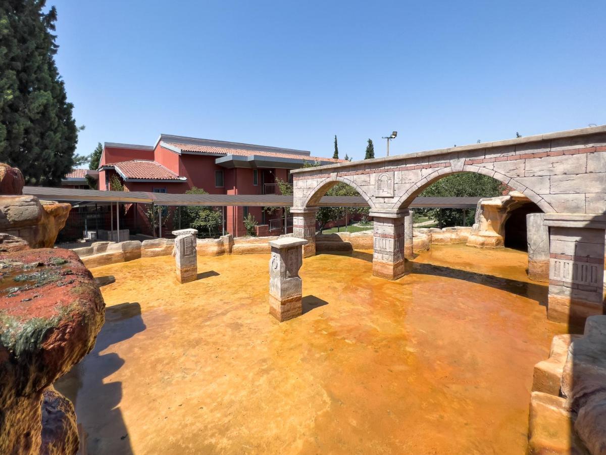 Spa Hotel Colossae Thermal Karahayit  Exterior photo The Roman baths of Chaponval