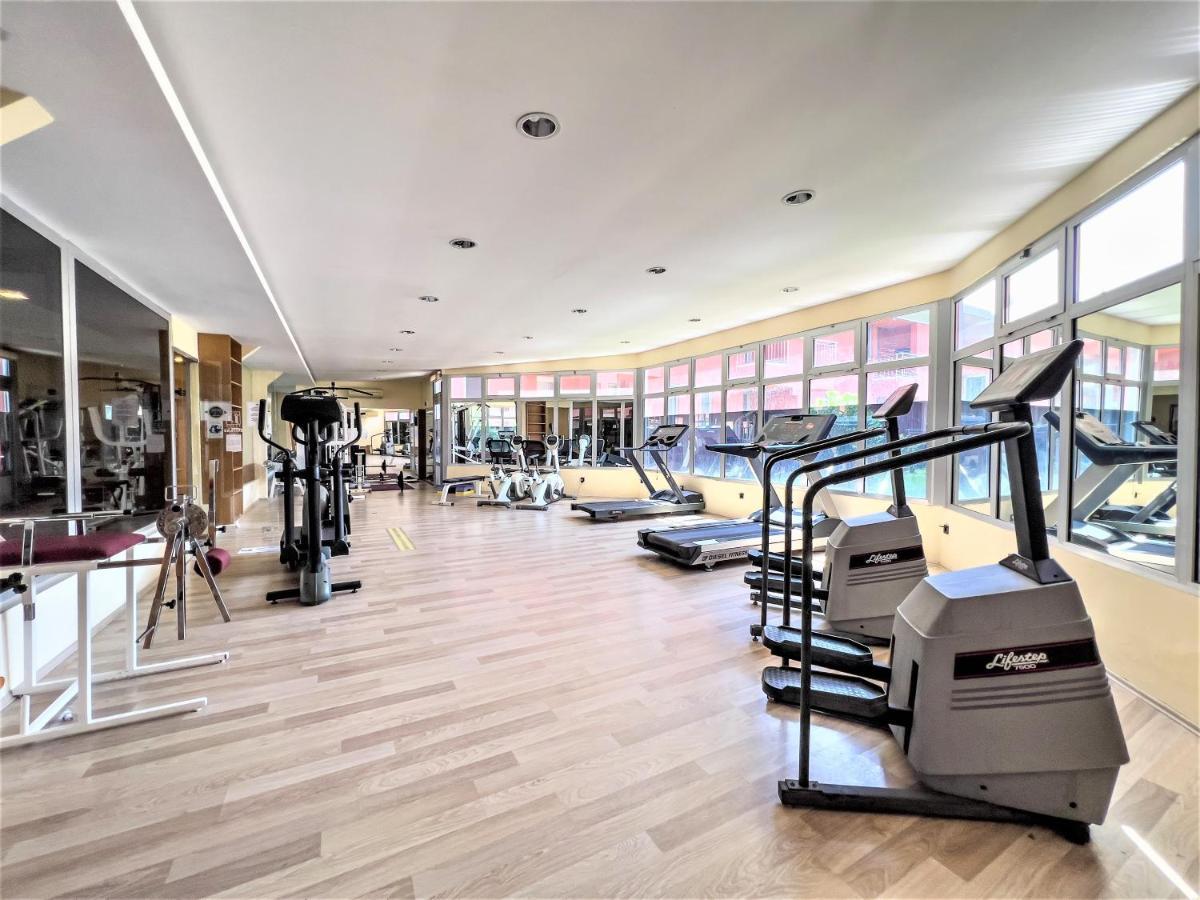 Spa Hotel Colossae Thermal Karahayit  Exterior photo The gym at the hotel